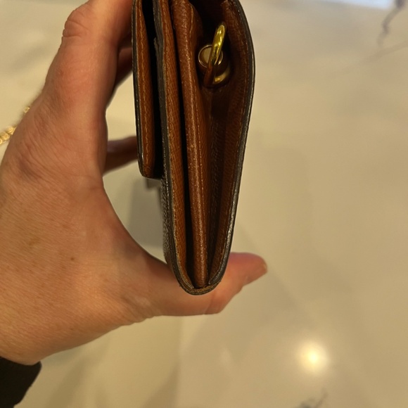 Authentic Louis Vuitton Long wallet with chain - Picture 3 of 9